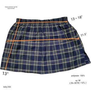 🦕 M, navy and yellow plaid skirt with split sides